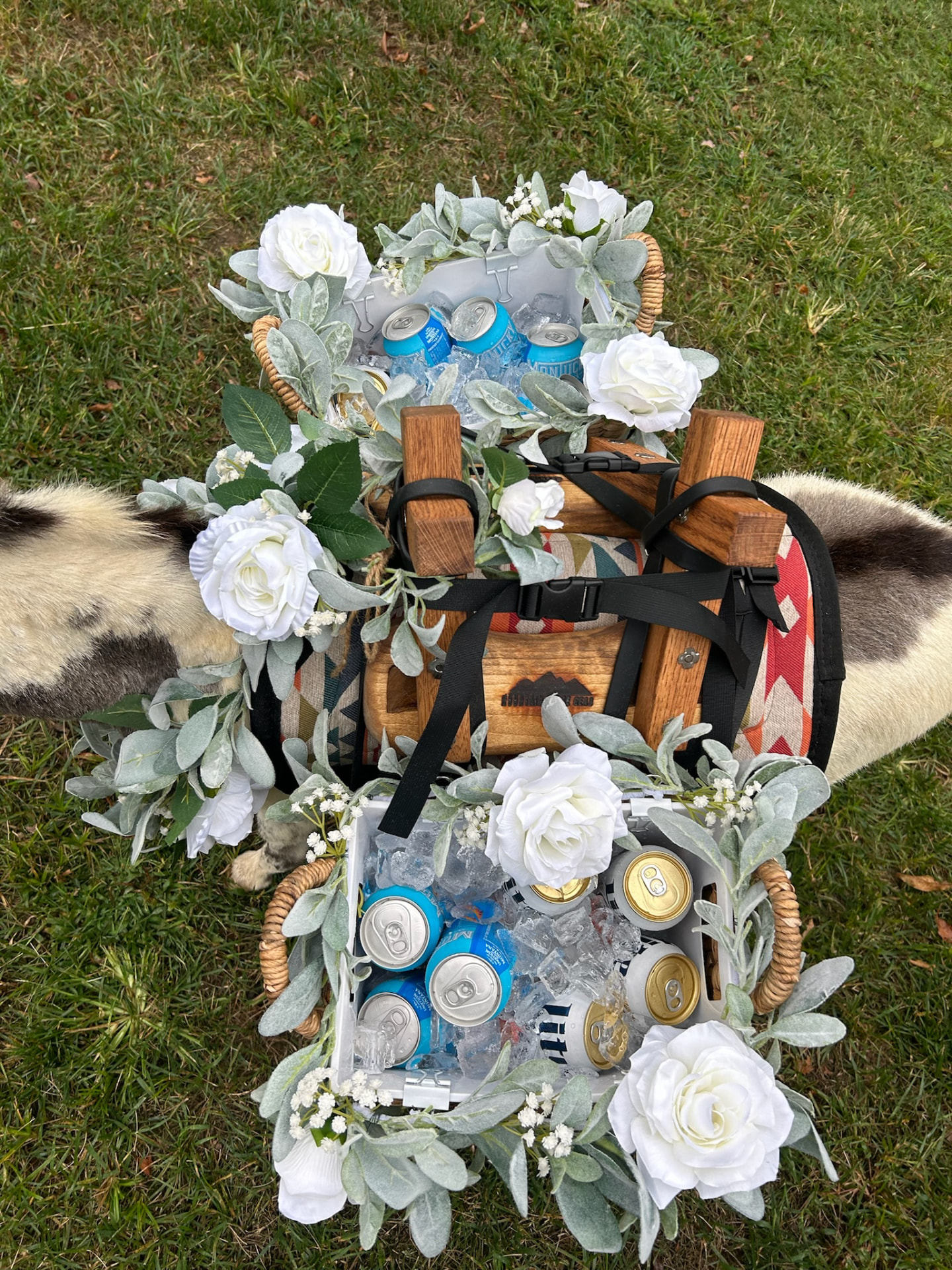 Cold drinks in Peaches' flower-trimmed baskets